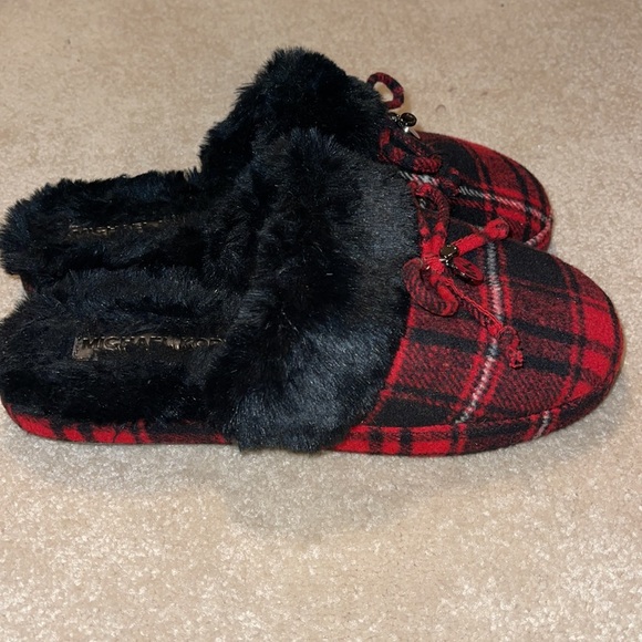 Michael Kors slipper style shoes - Picture 3 of 5